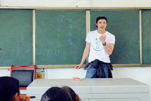 瓜埠初级中学李刚宇老师,耕耘教育沃土，培育未来栋梁